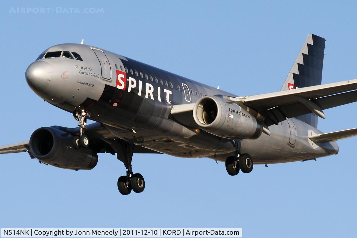 N514NK, 2006 Airbus A319-132 C/N 2679, Short final for 28