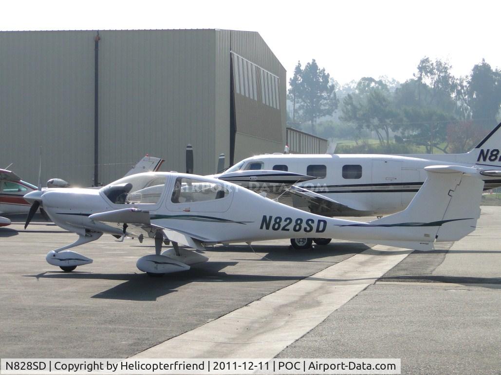 N828SD, 2007 Diamond DA-40 Diamond Star C/N 40.806, Parked at Howard Aviaiton