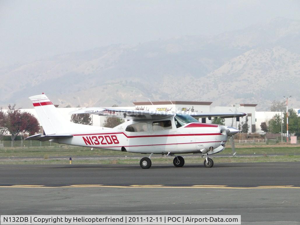 N132DB, 1978 Cessna T210M Turbo Centurion C/N 21062466, Eastbound on taxiway Sierra enroute to runway 26L