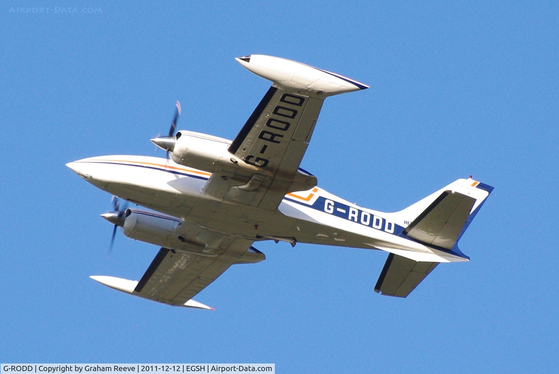 G-RODD, 1976 Cessna 310R C/N 310R-0544, Departing from Norwich.
