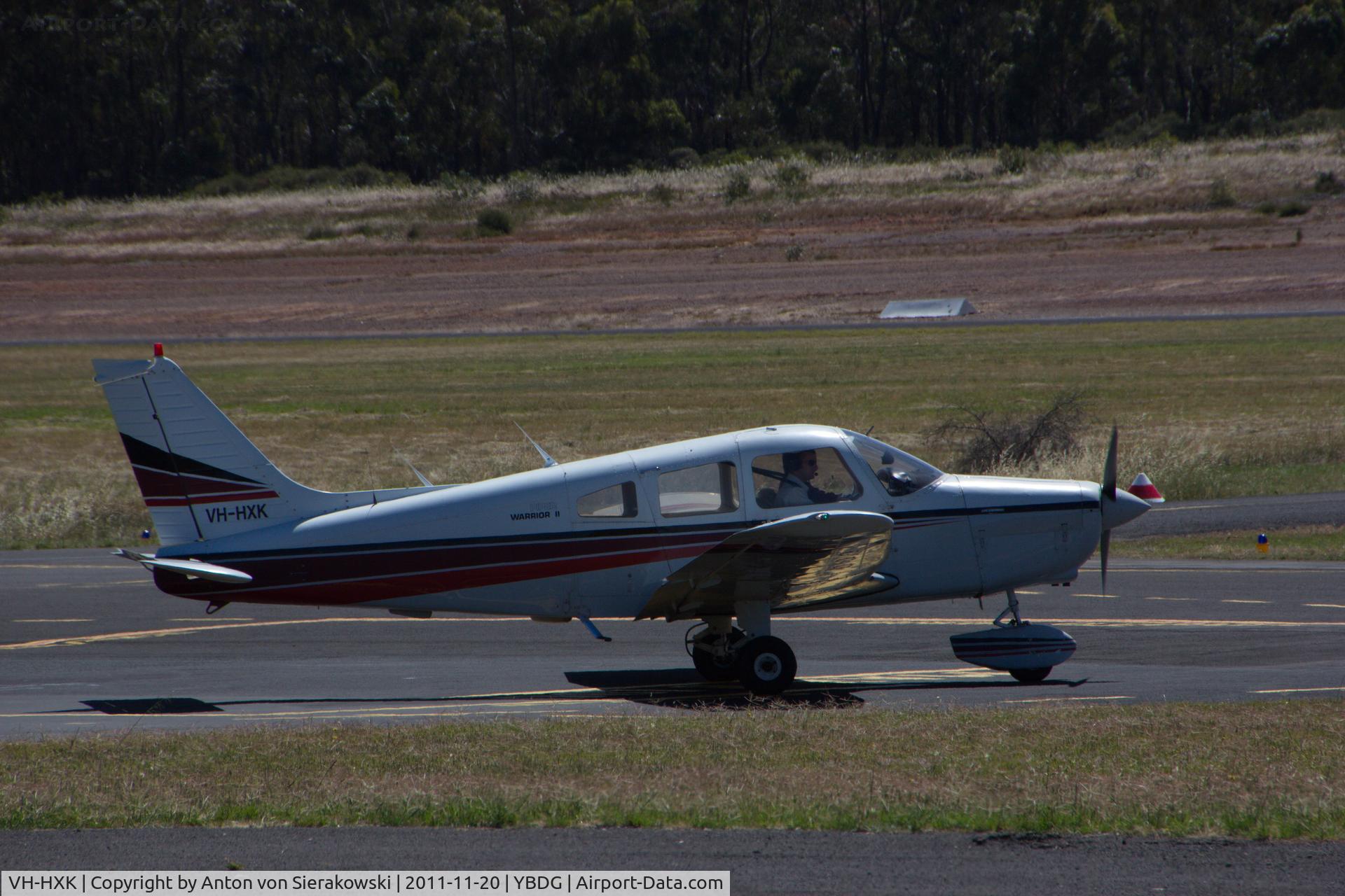 VH-HXK, 1978 Piper PA-28-161 C/N 28-7816445, VH-HXK @ YBDG