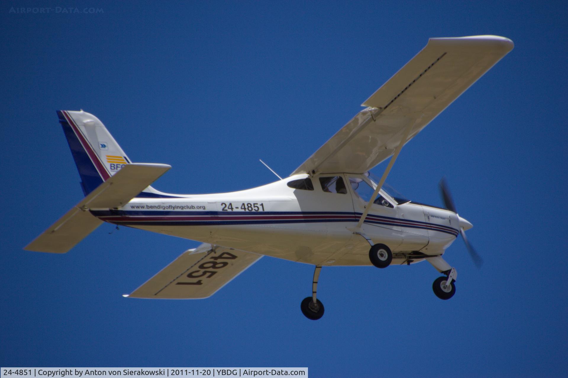24-4851, Tecnam P-92 Echo Super C/N Not found 24-4673, 24-4851 @ YBDG Bendigo Airport