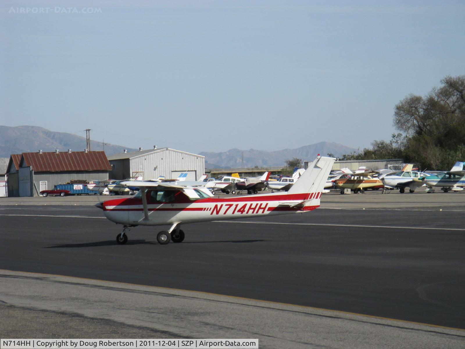 N714HH, 1977 Cessna 150M C/N 15079185, 1977 Cessna 150M, Continental O-200 100 Hp, taxi off the active