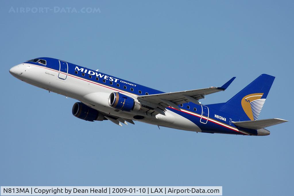 N813MA, 2004 Embraer 170SU (ERJ-170-100SU) C/N 17000031, Midwest Connect (Republic Airlines) N813MA (FLT RPA2350) departing RWY 25R enroute to Kansas City Int'l (KMCI).