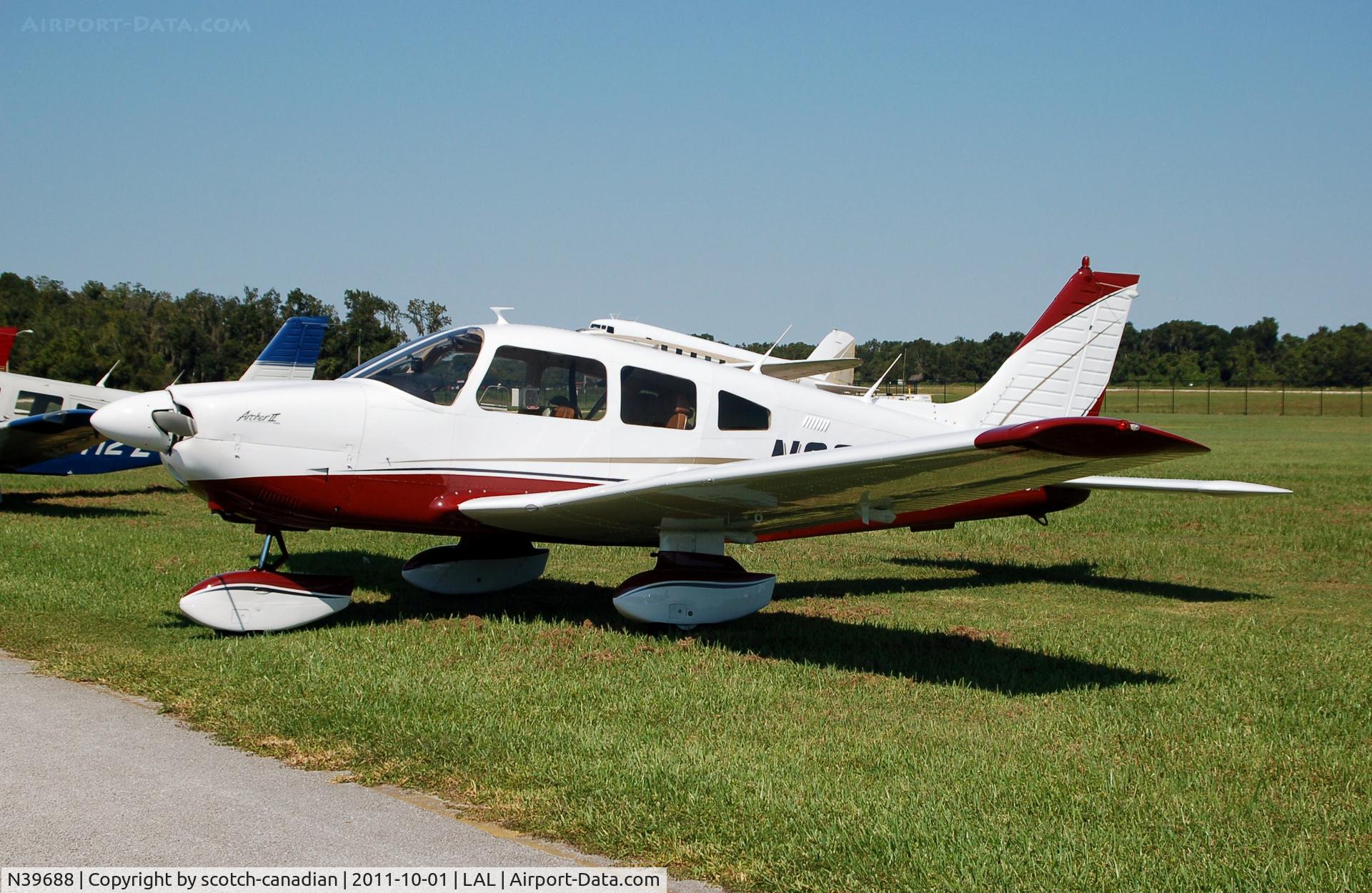 N39688, 1978 Piper PA-28-181 C/N 28-7990005, 1978 Piper PA-28-181 Archer II N39688 at Lakeland Linder Regional Airport, Lakeland, FL