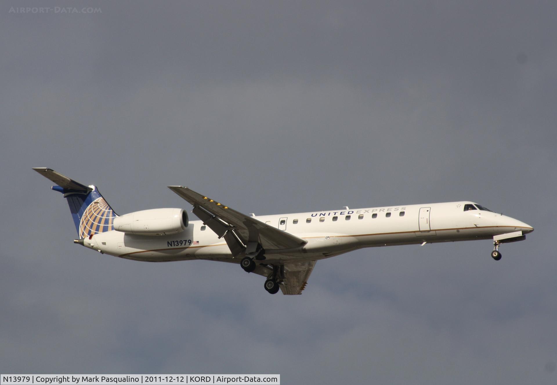N13979, 1999 Embraer ERJ-145LR (EMB-145LR) C/N 145181, EMB-145LR