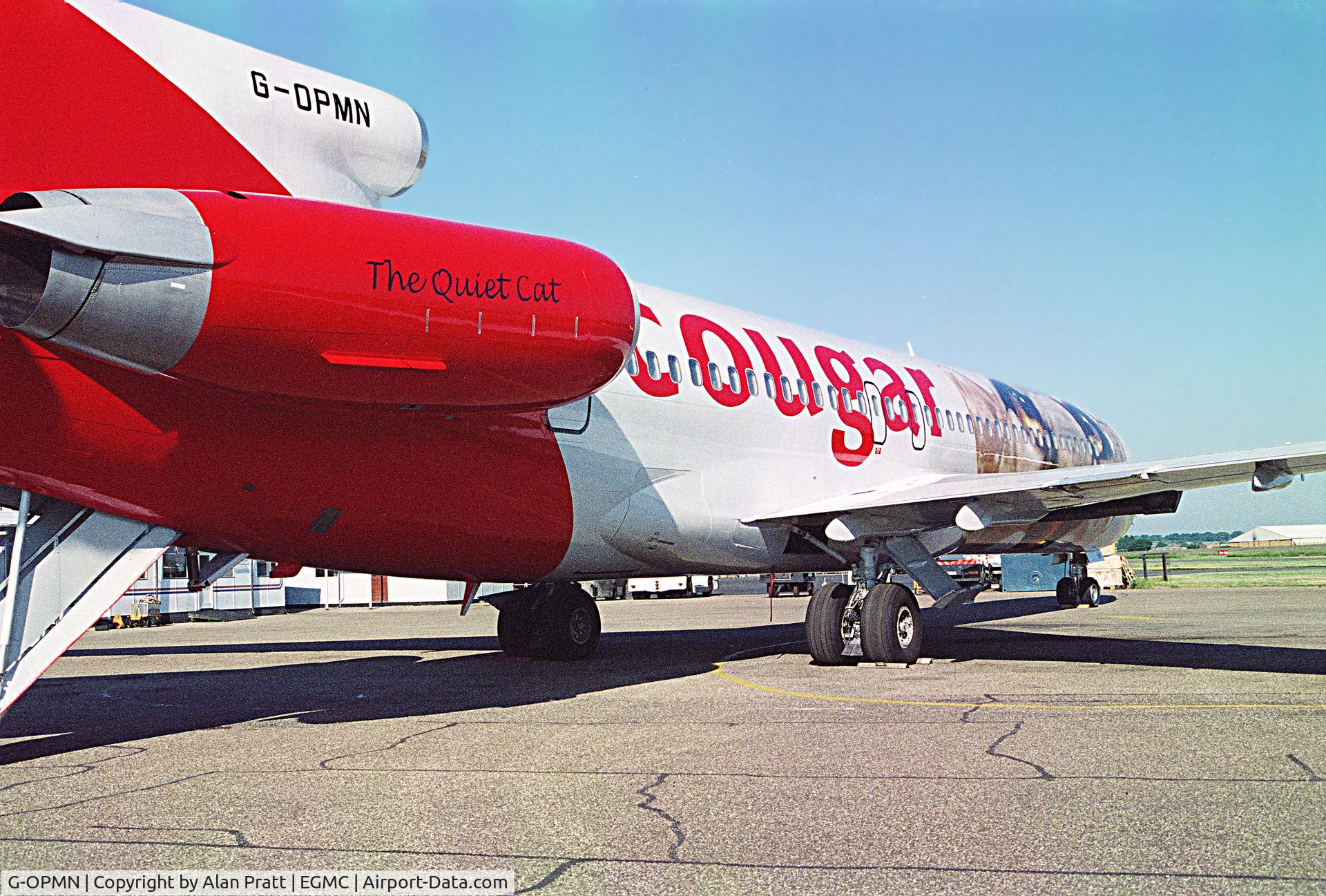 G-OPMN, 1978 Boeing 727-225/Adv(RE) Super 27 C/N 21578, fresh from paint-shop in Cougar livery (2000-01)