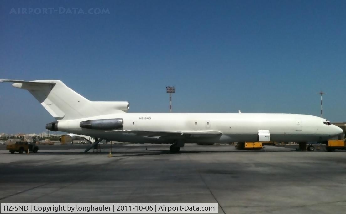 HZ-SND, 1976 Boeing 727-223(F) C/N 20994, Beautiful old bird, parking before flight.