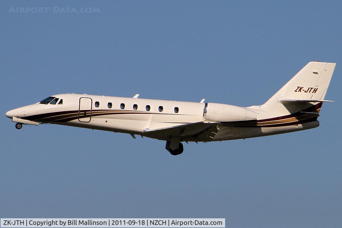 ZK-JTH, 2005 Cessna 680 Citation Sovereign C/N 680-0058, away with a load of Corporates