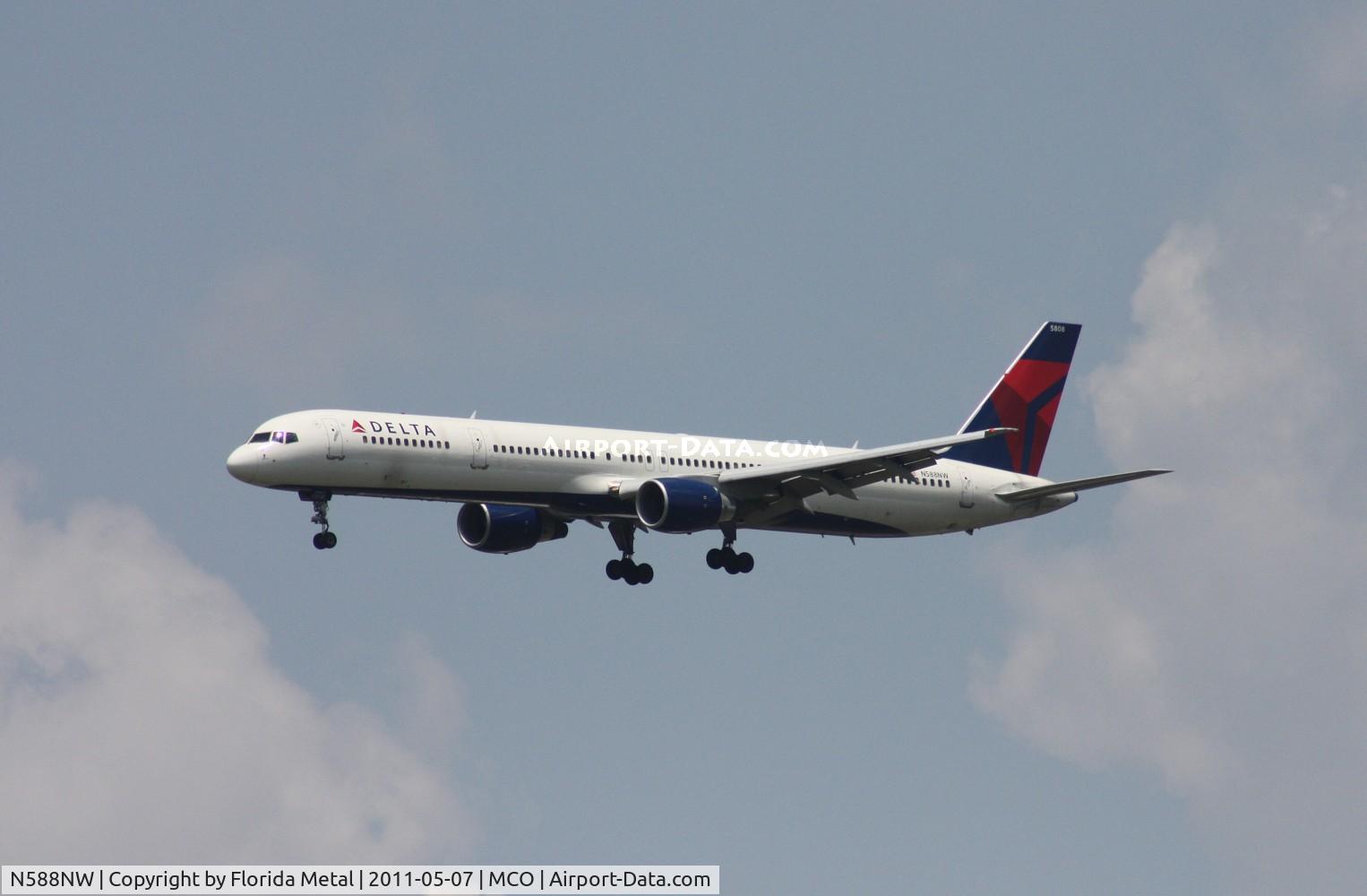 N588NW, 2003 Boeing 757-351 C/N 32988, Delta 757-300