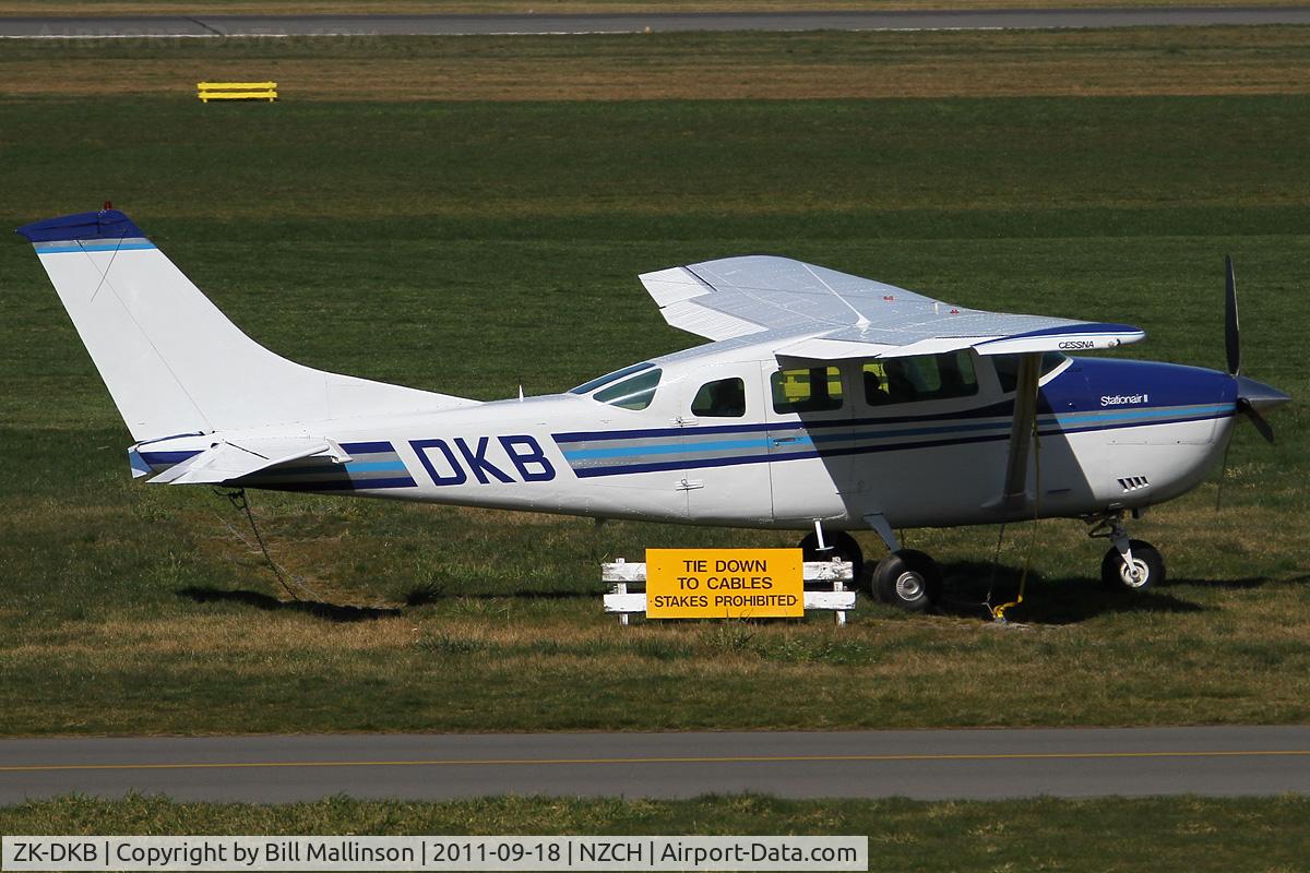 ZK-DKB, 1973 Cessna U206F Stationair C/N U20602170, tied down