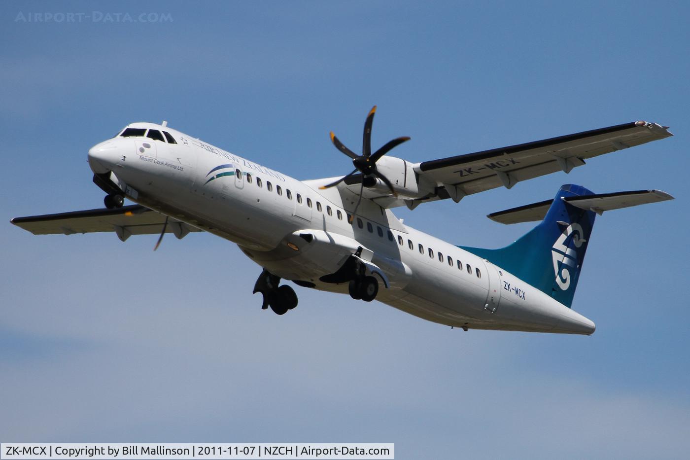 ZK-MCX, 2002 ATR 72-212A C/N 687, away from 02