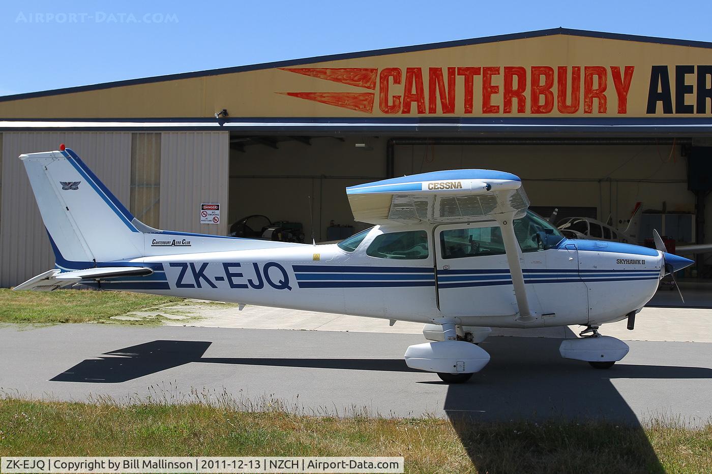 ZK-EJQ, Cessna 172N C/N 17268793, ready for a bit of maintenance