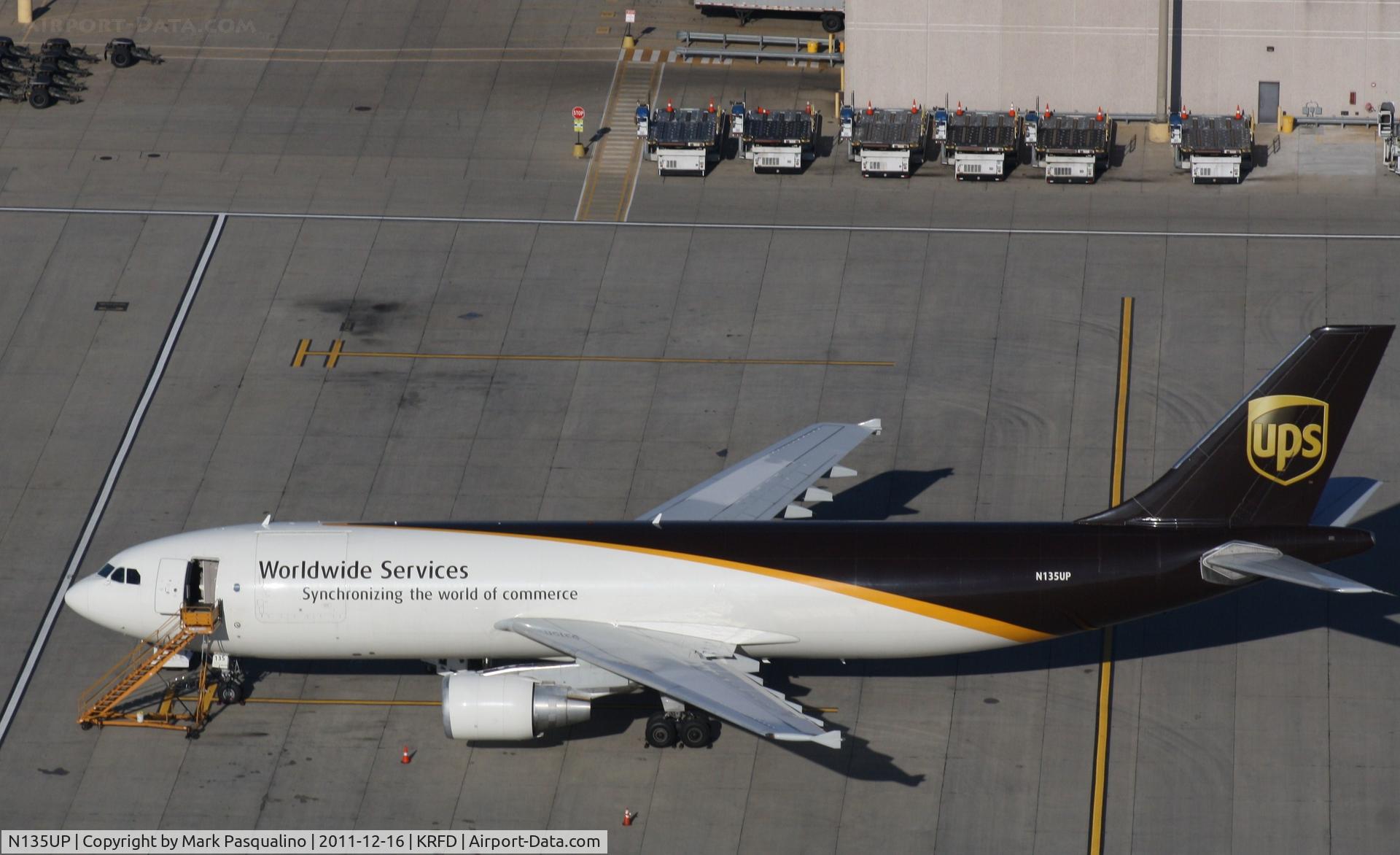 N135UP, 2001 Airbus A300F4-622R C/N 0818, Airbus A300F4-622R