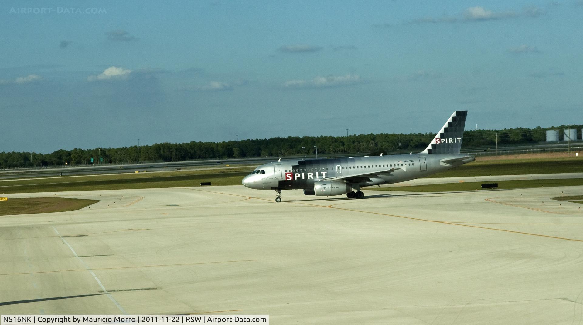 N516NK, 2006 Airbus A319-132 C/N 2704, Airbus 319 taxiing for take off at RWY 06