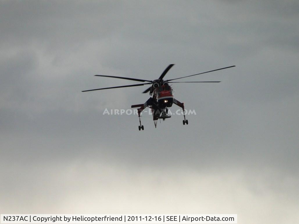 N237AC, 1970 Erickson S-64F Skycrane C/N 64095, On final to runway 35