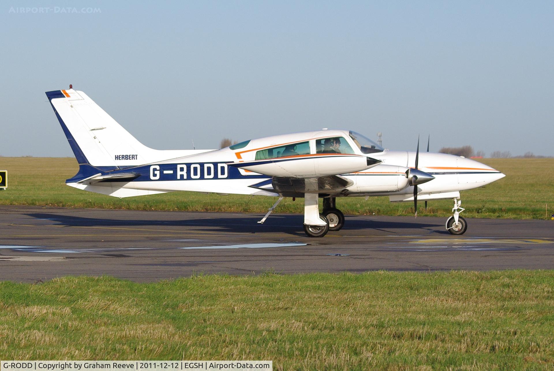 G-RODD, 1976 Cessna 310R C/N 310R-0544, About to depart.