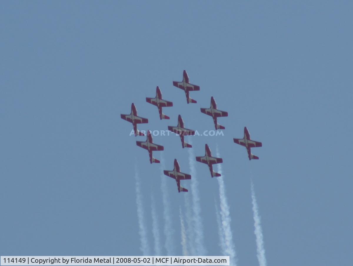 114149, Canadair CT-114 Tutor C/N 1149, Snowbirds practicing at MacDill - profile for #4 somewhere in formation
