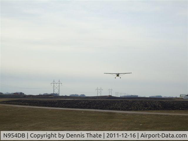 N954DB, 1995 Skystar Kitfox Model 4 C/N ICU 102, N954B KitFox , Low Pass December 16th 2011