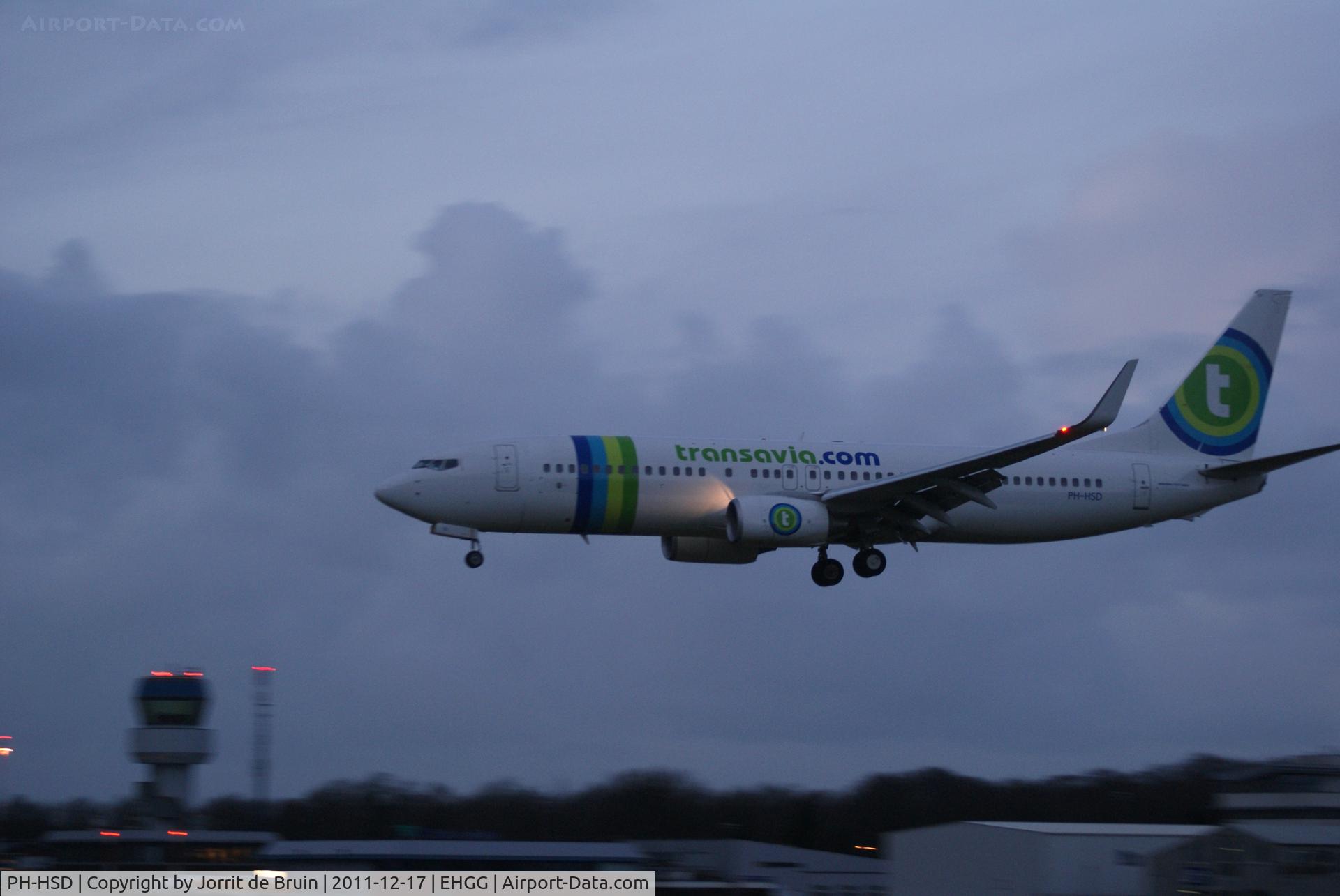 PH-HSD, 2012 Boeing 737-8K2 C/N 39260, TRA798 during a landing on runway 23, after an IFR flight from Las Palmas.