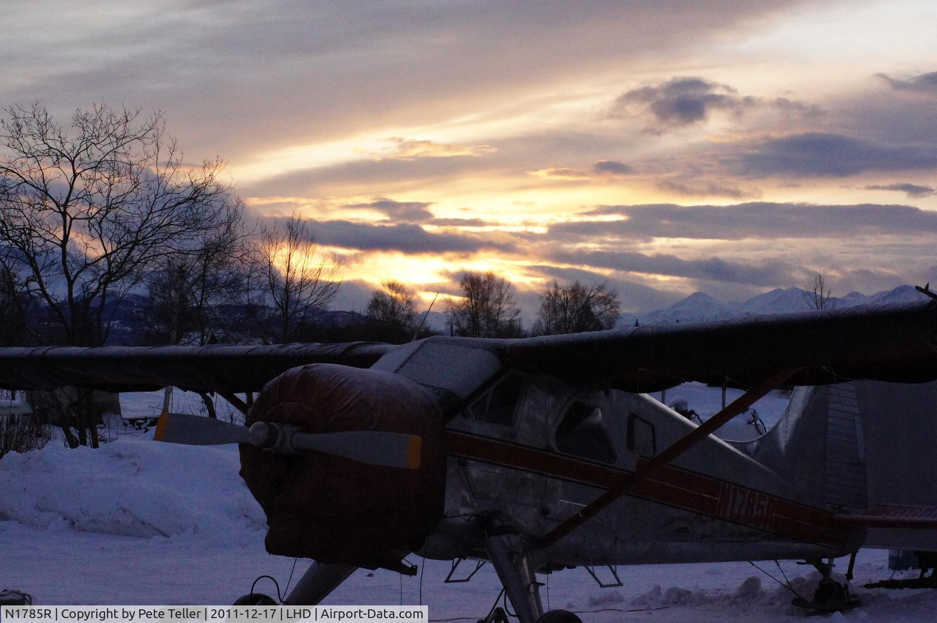 N1785R, 1949 De Havilland Canada DHC-2 C/N 83, N1785R at Lake Hood waiting for summer.  Featured on KTUU weatherpix.