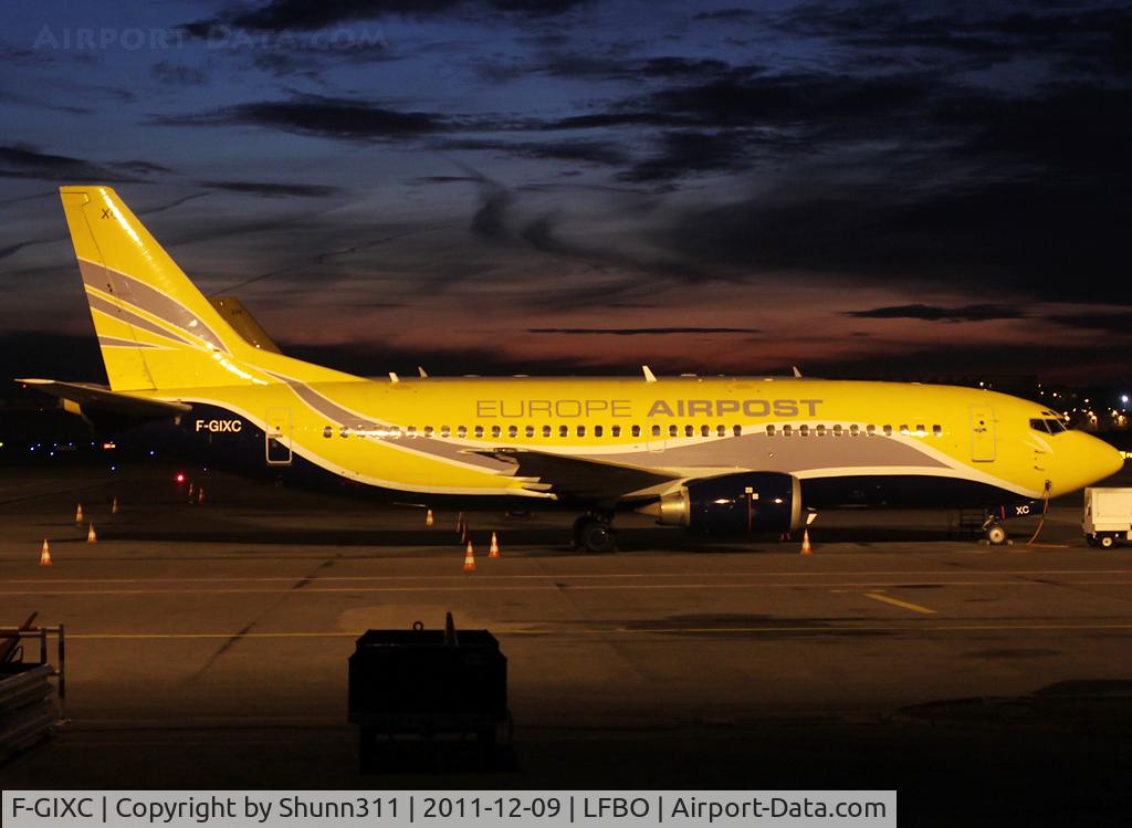 F-GIXC, 1991 Boeing 737-38BQC C/N 25124, Parked for the night...