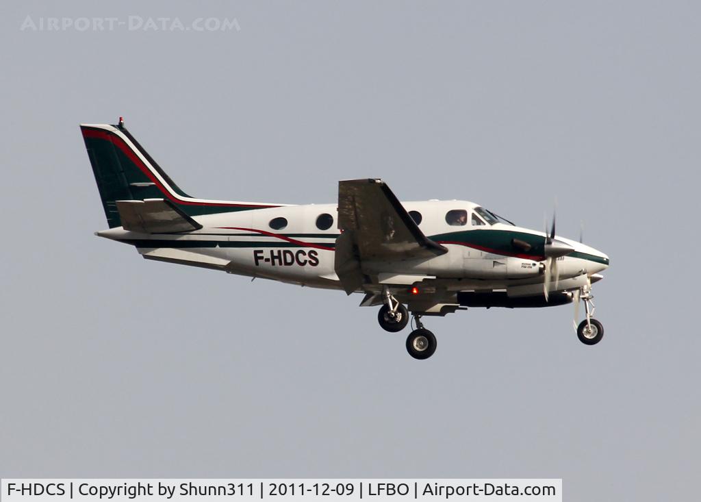 F-HDCS, Beech C90A King Air King Air C/N LJ-1066, Landing rwy 14L