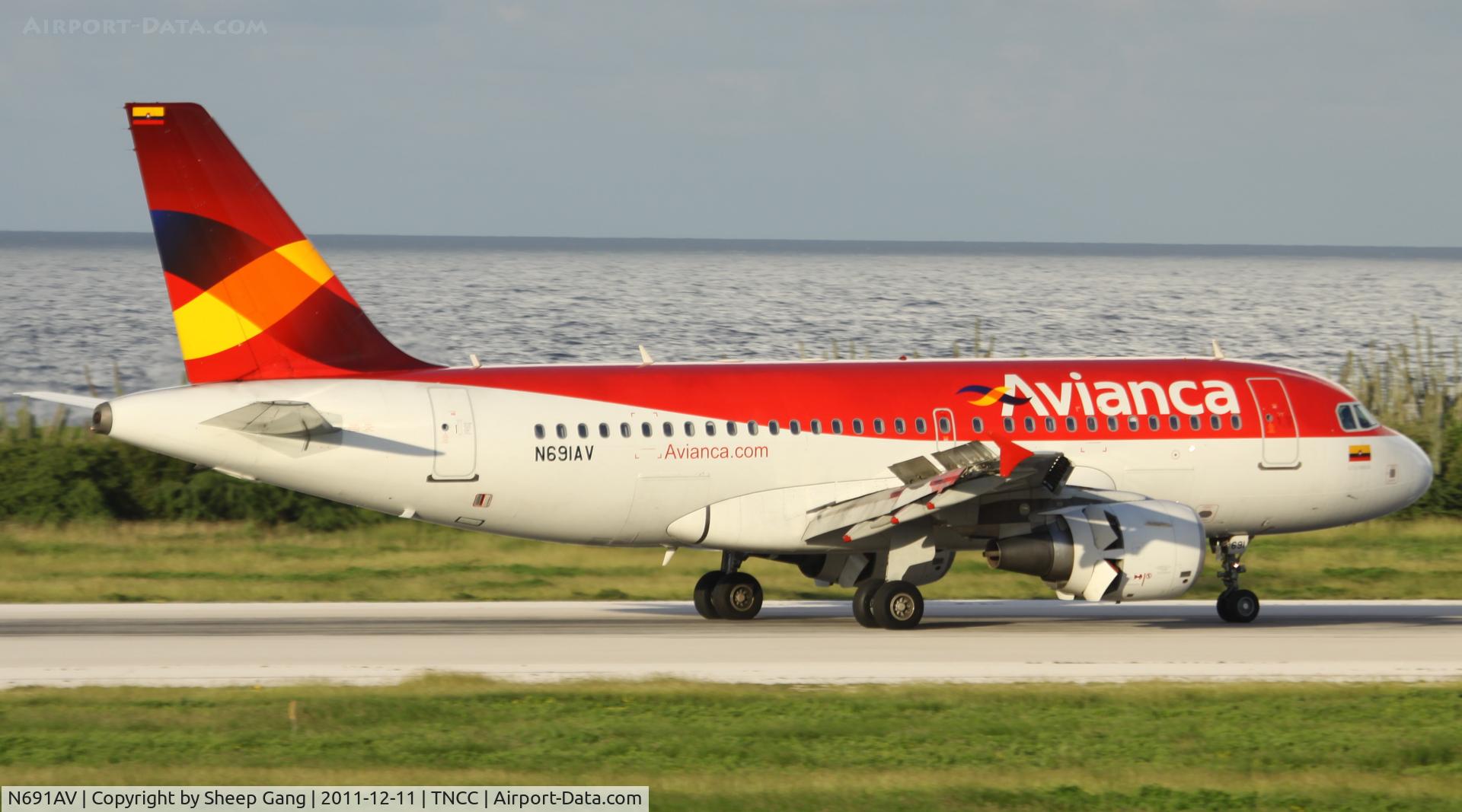 N691AV, 2008 Airbus A319-115 C/N 3691, N691AV at TNCC