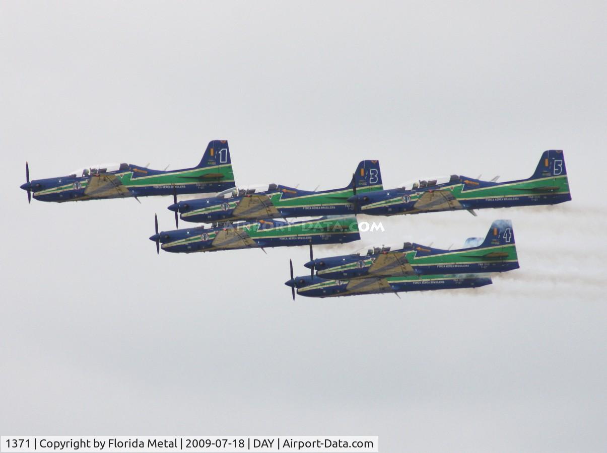1371, Embraer T-27 Tucano (EMB-312) C/N 312086, Smoke Squadron from Brazil