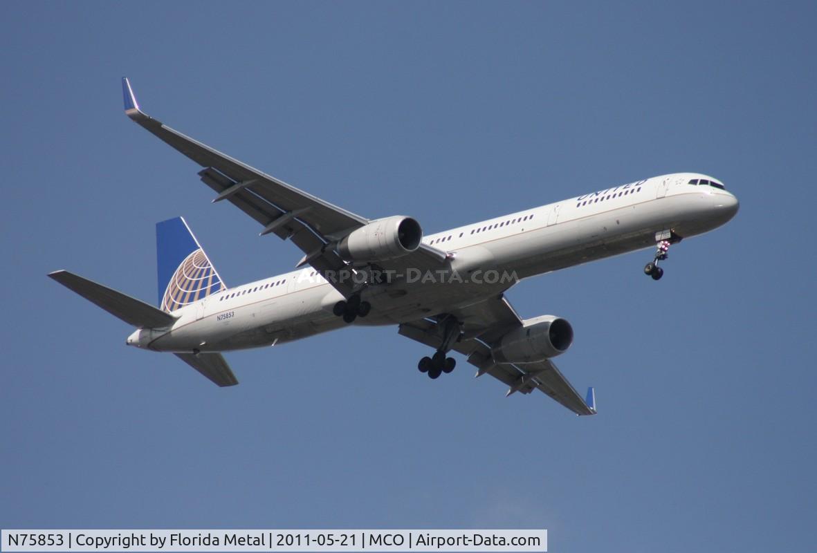 N75853, 2002 Boeing 757-324 C/N 32812, United 757-300