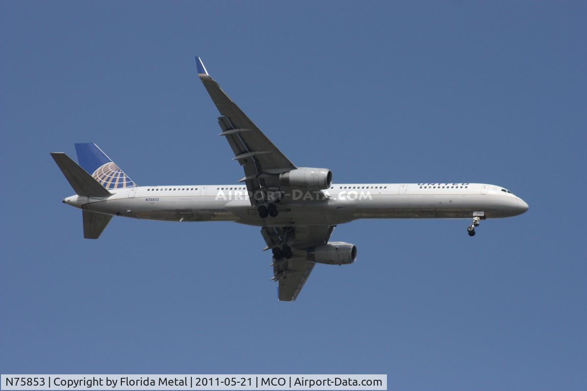 N75853, 2002 Boeing 757-324 C/N 32812, United 757-300