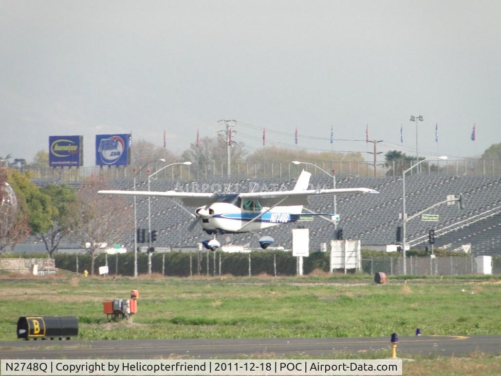 N2748Q, 1967 Cessna 182K Skylane C/N 18257948, On final for runway 26L