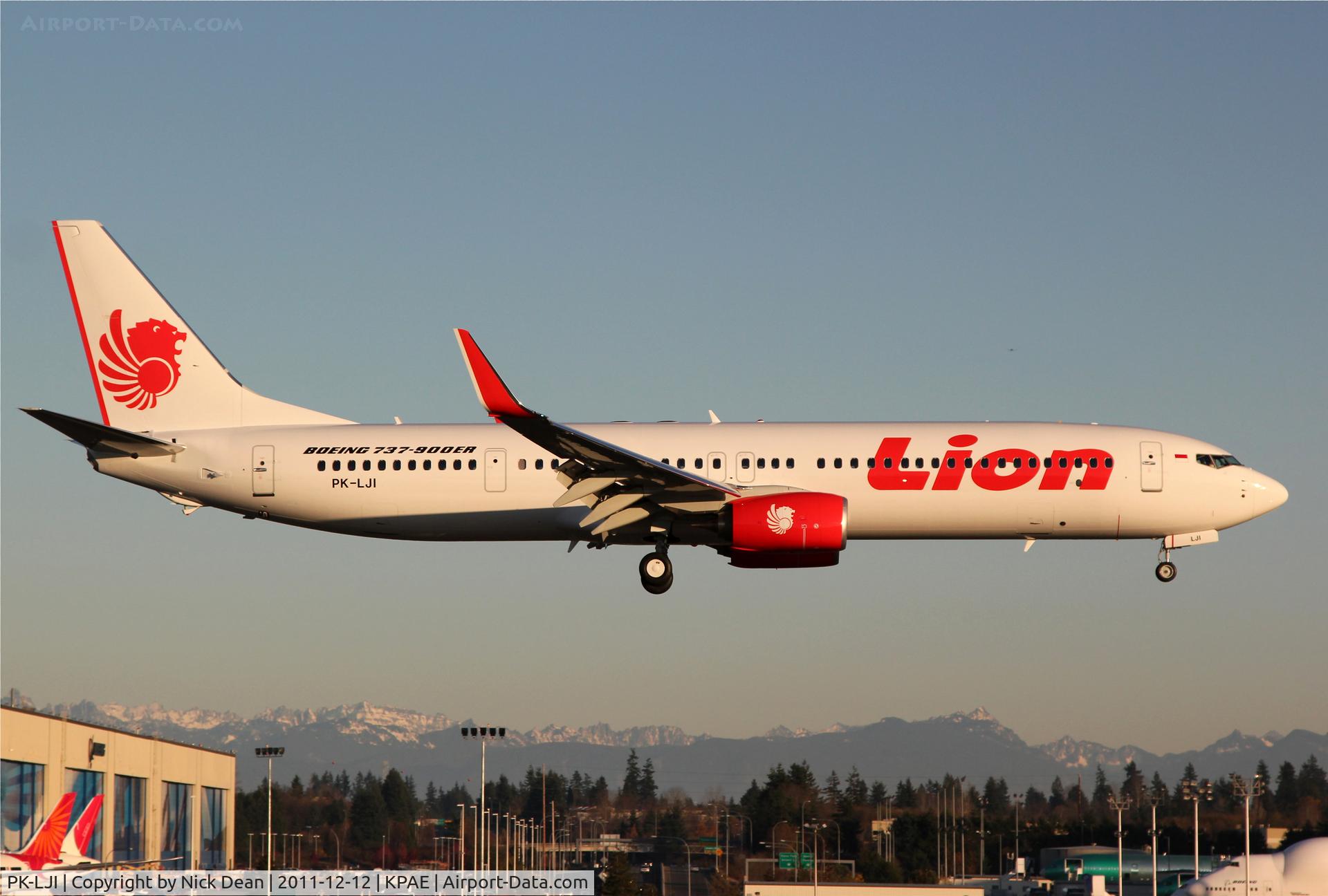 PK-LJI, 2011 Boeing 737-9GP/ER C/N 38310, KPAE/PAE