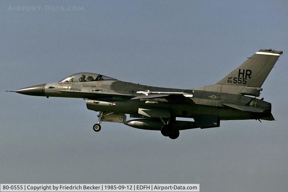 80-0555, 1980 General Dynamics F-16A Block 15 C/N 61-276/M13-4, on final RW21