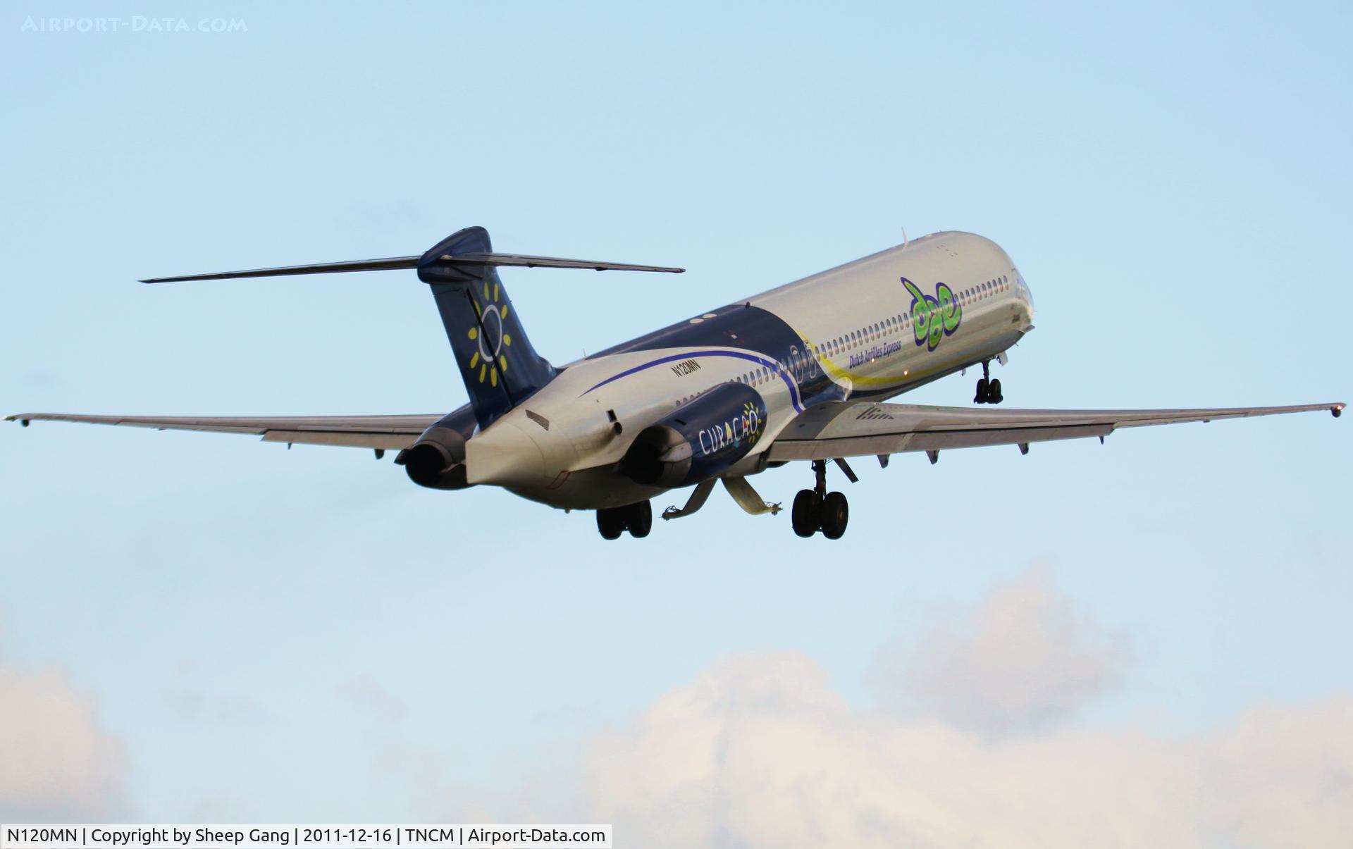 N120MN, 1992 McDonnell Douglas MD-83 C/N 53120, N120MN at TNCM