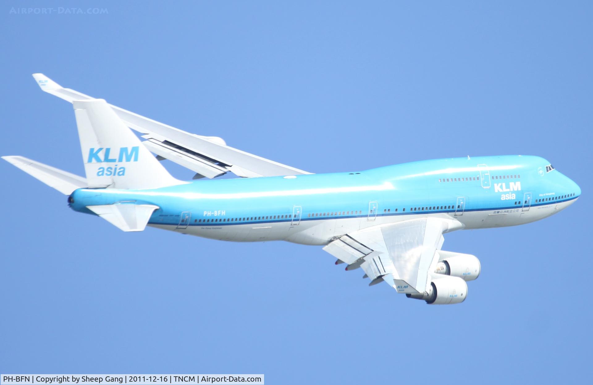 PH-BFN, 1993 Boeing 747-406BC C/N 26372, PH-BFN at TNCM