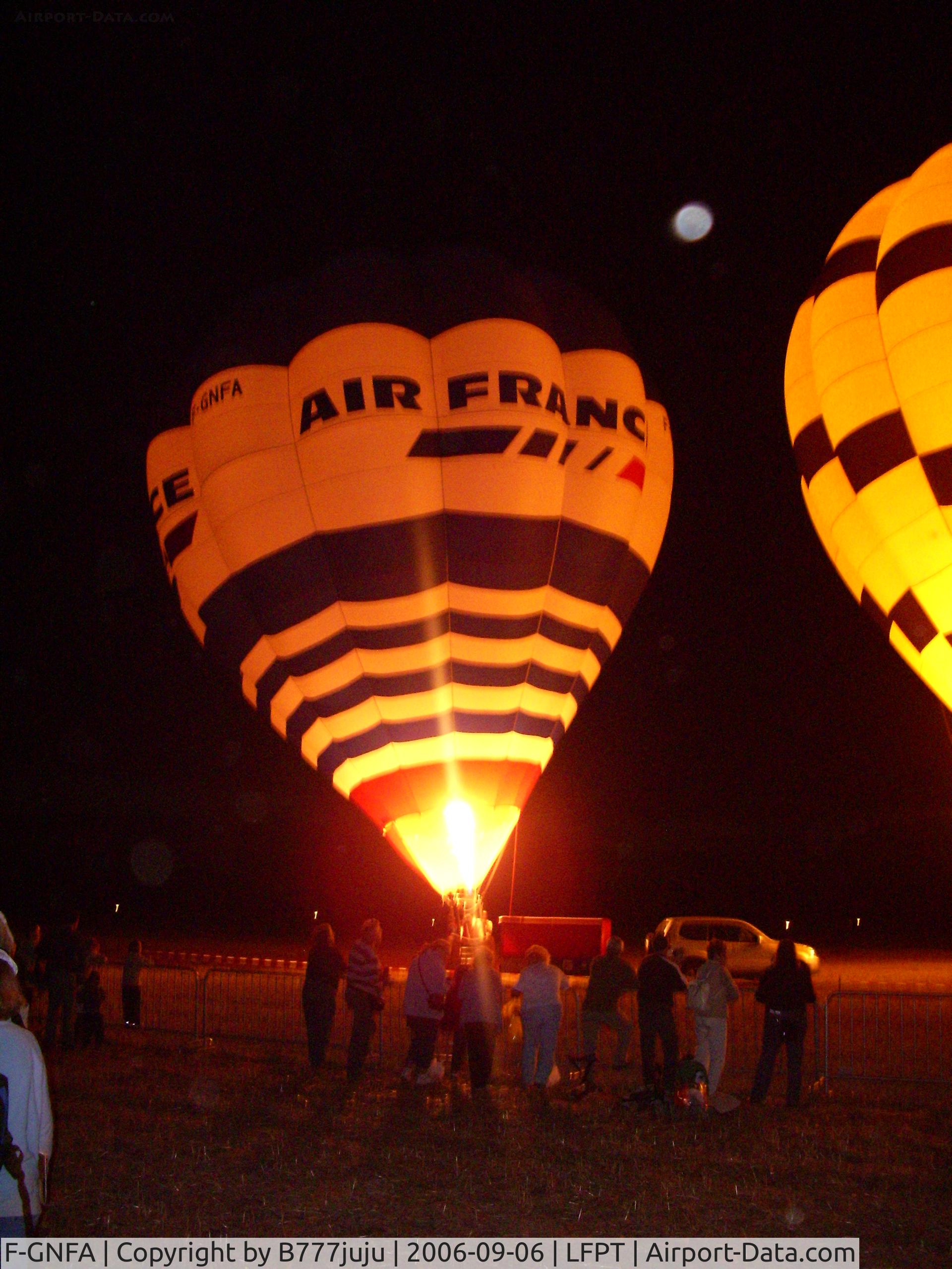 F-GNFA, Cameron Balloons Ltd CAMERON O 77 C/N 4449, on display at Pontoise Airshow