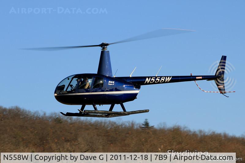 N558W, 2008 Robinson R44 II C/N 12299, Short final to Ellington, CT