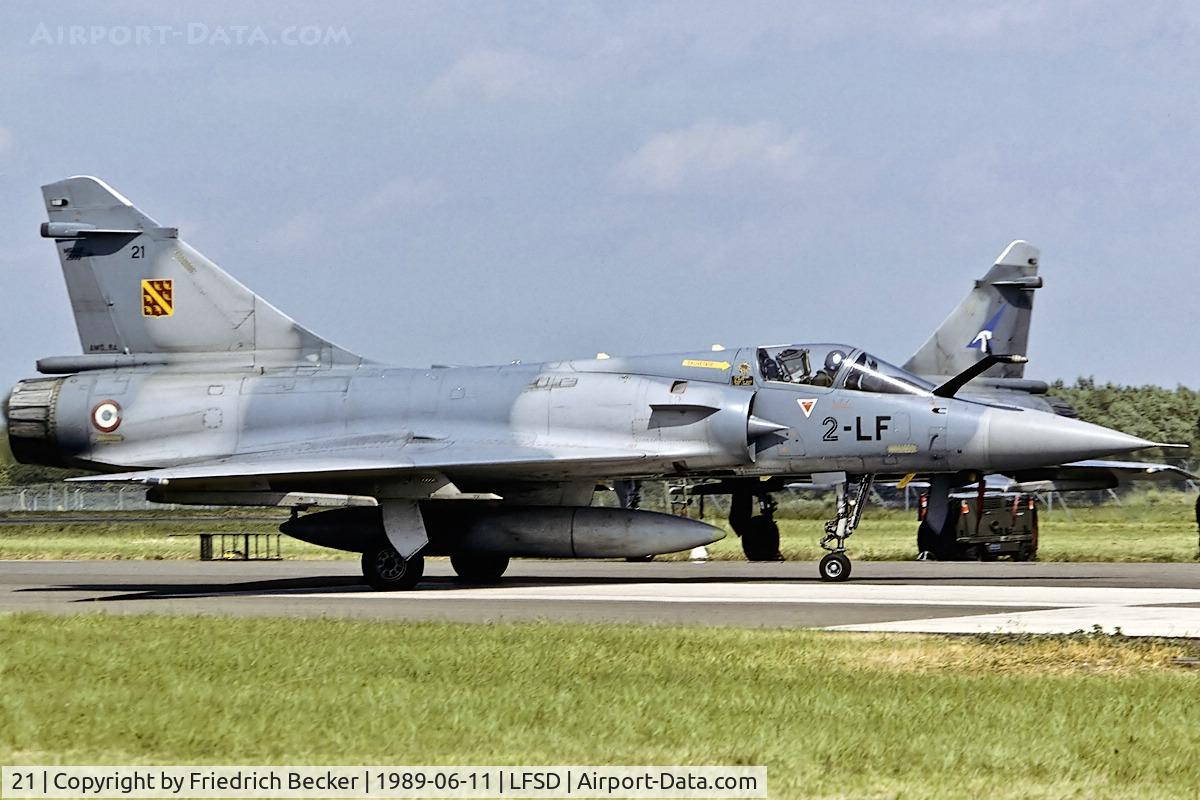 21, Dassault Mirage 2000C C/N 21, returning from a flying display
