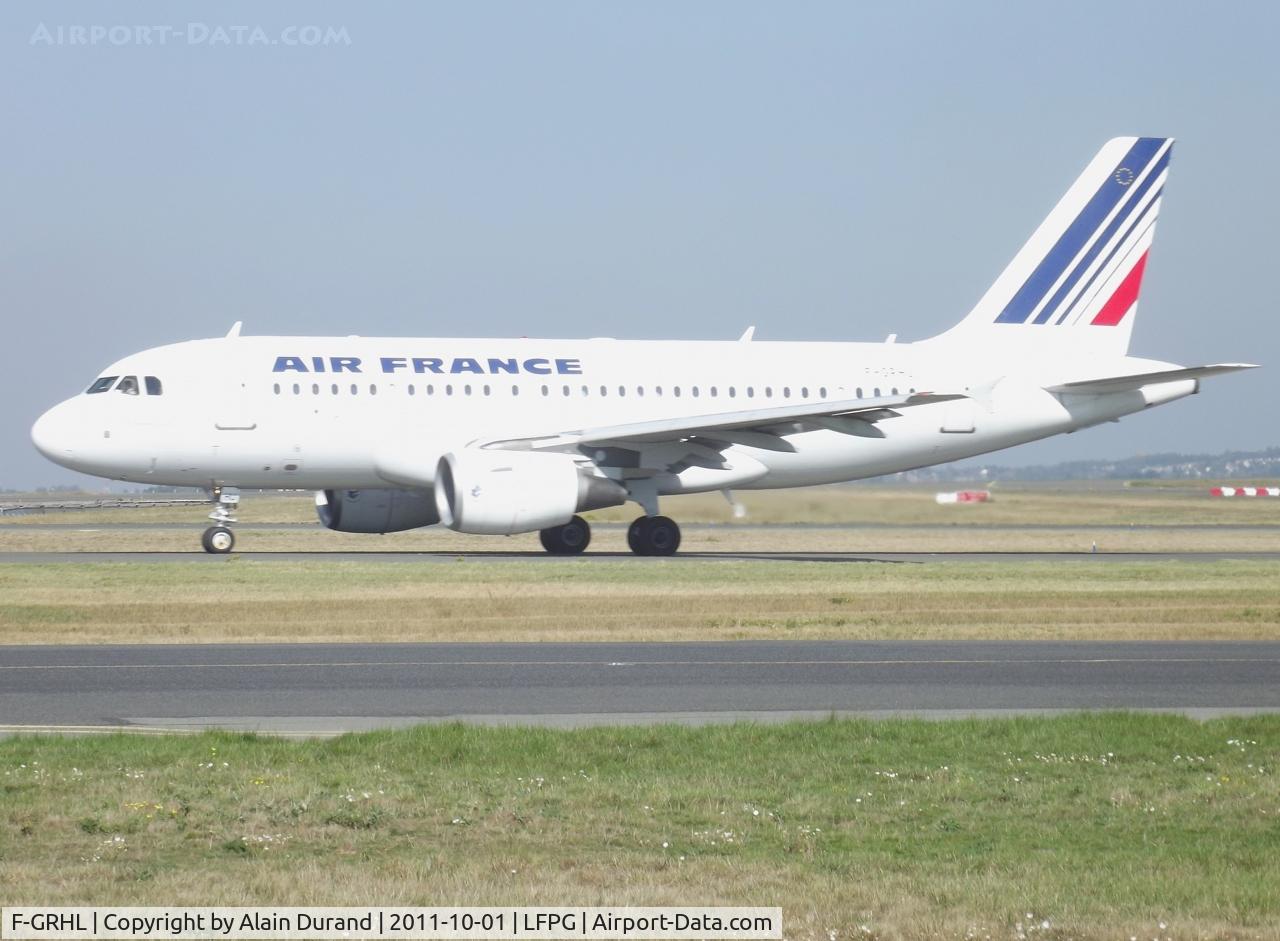 F-GRHL, 2000 Airbus A319-111 C/N 1201, Test flown as D-AVWT prior delivery, Hotel-Lima poses for the camera while still on Bravo Loop.