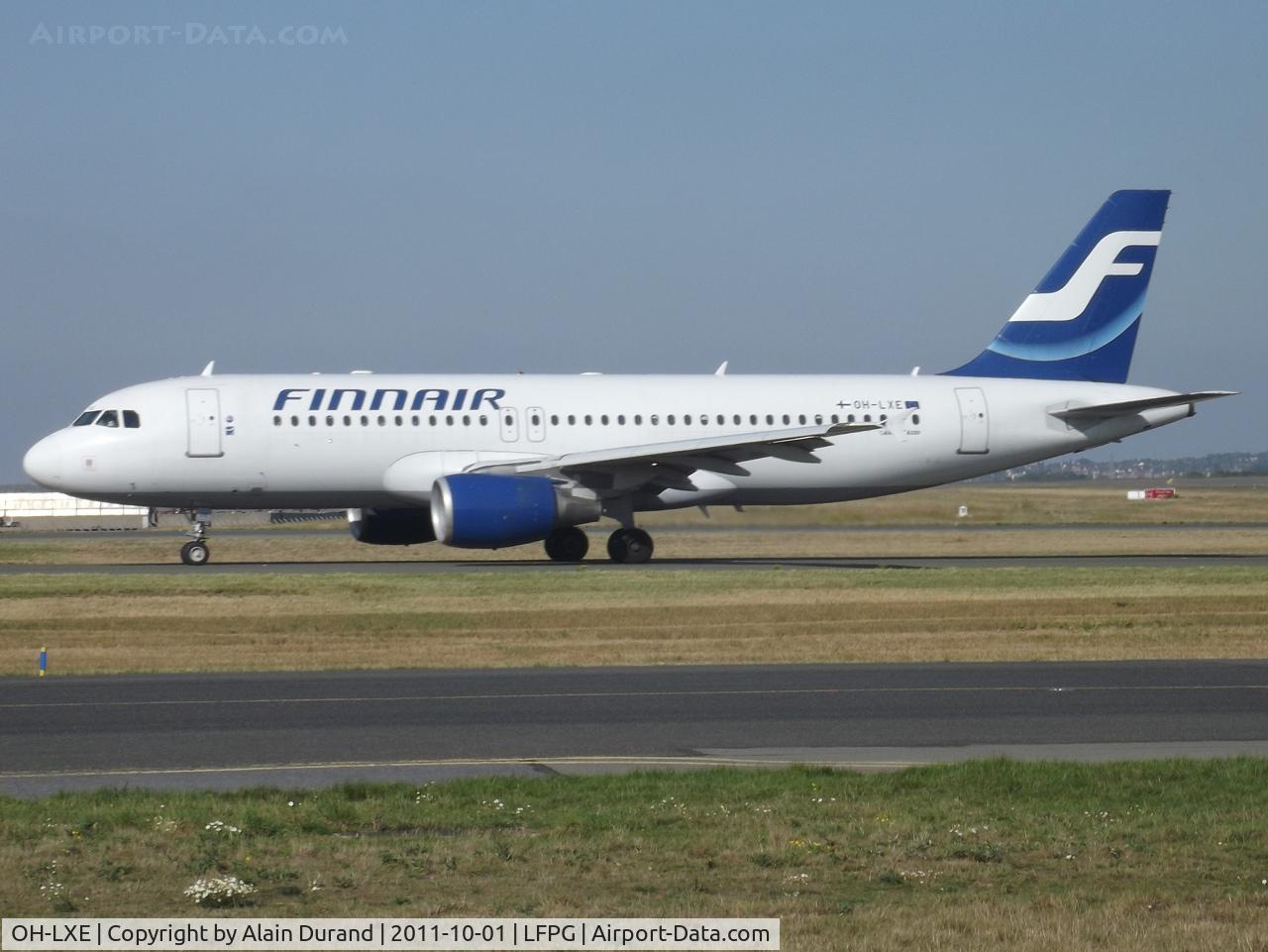 OH-LXE, 2001 Airbus A320-214 C/N 1678, Test flown as F-WWIF, Xray-Echo took the pose for the camera while on Bravo Loop.