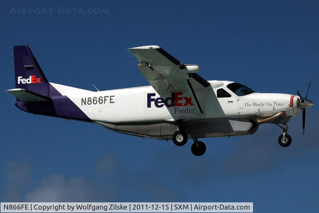 N866FE, 1989 Cessna 208B C/N 208B0189, visitor