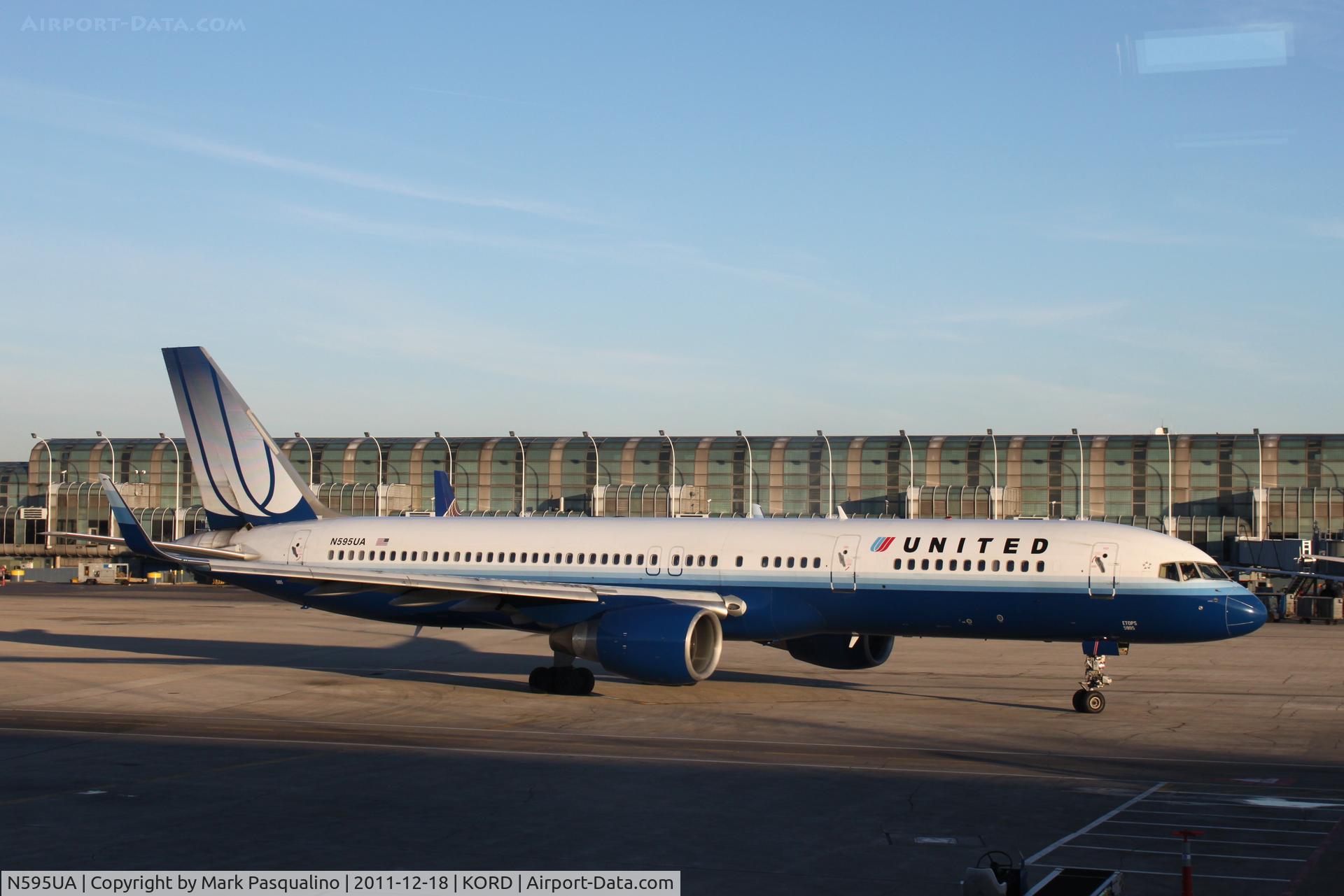 N595UA, 1998 Boeing 757-222 C/N 28748, Boeing 757-200