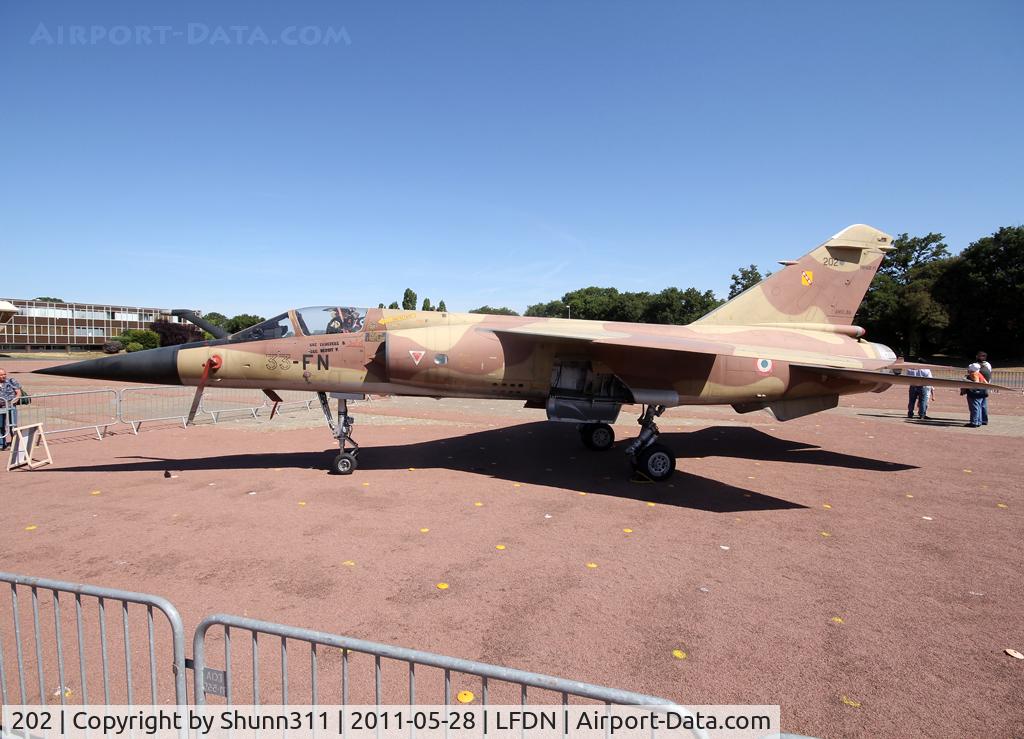 202, Dassault Mirage F.1C-200 C/N 202, Used as a static display during LFDN Airshow 2011... Coded as 33-FN