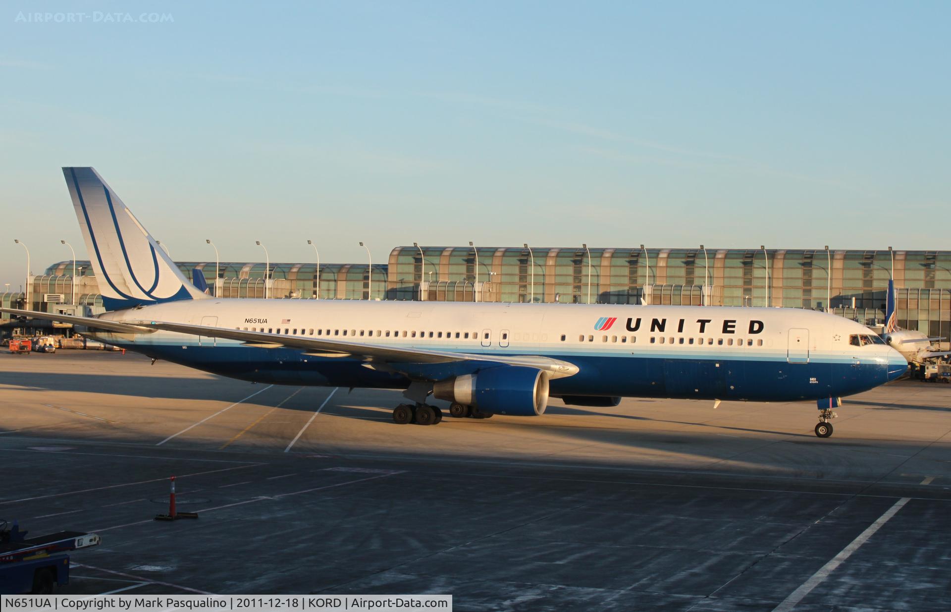 N651UA, 1992 Boeing 767-322 C/N 25389, Boeing 767-300