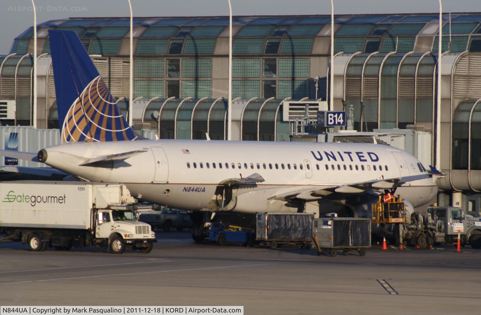 N844UA, 2001 Airbus A319-131 C/N 1581, Airbus A319