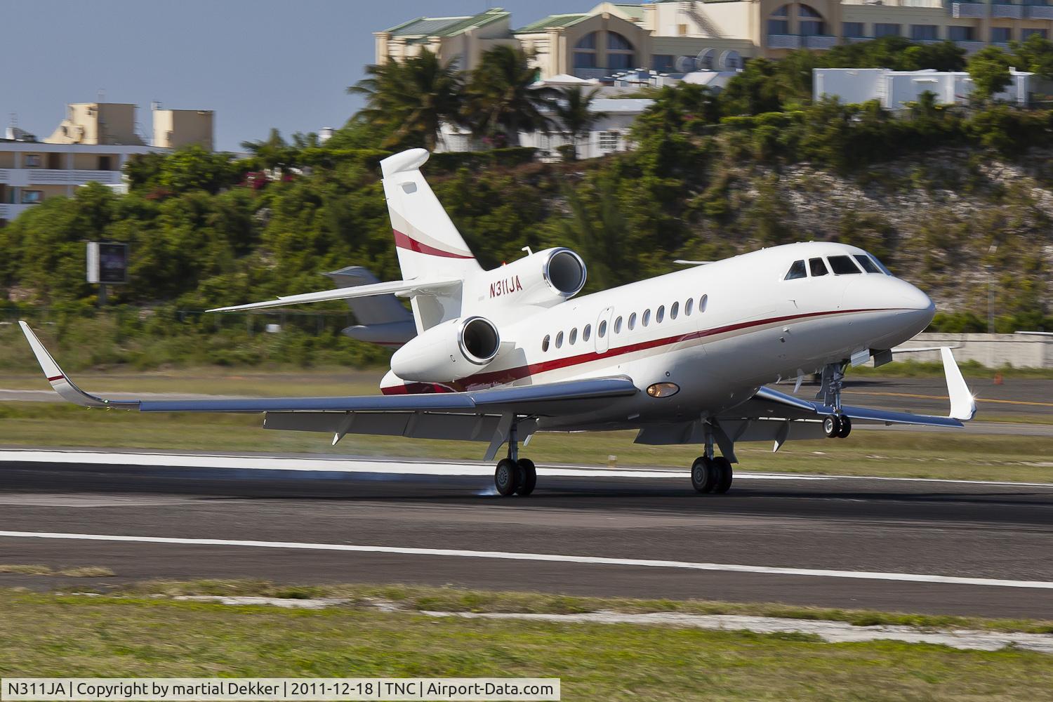 N311JA, Dassault Falcon 900 C/N 63, landing to sxm