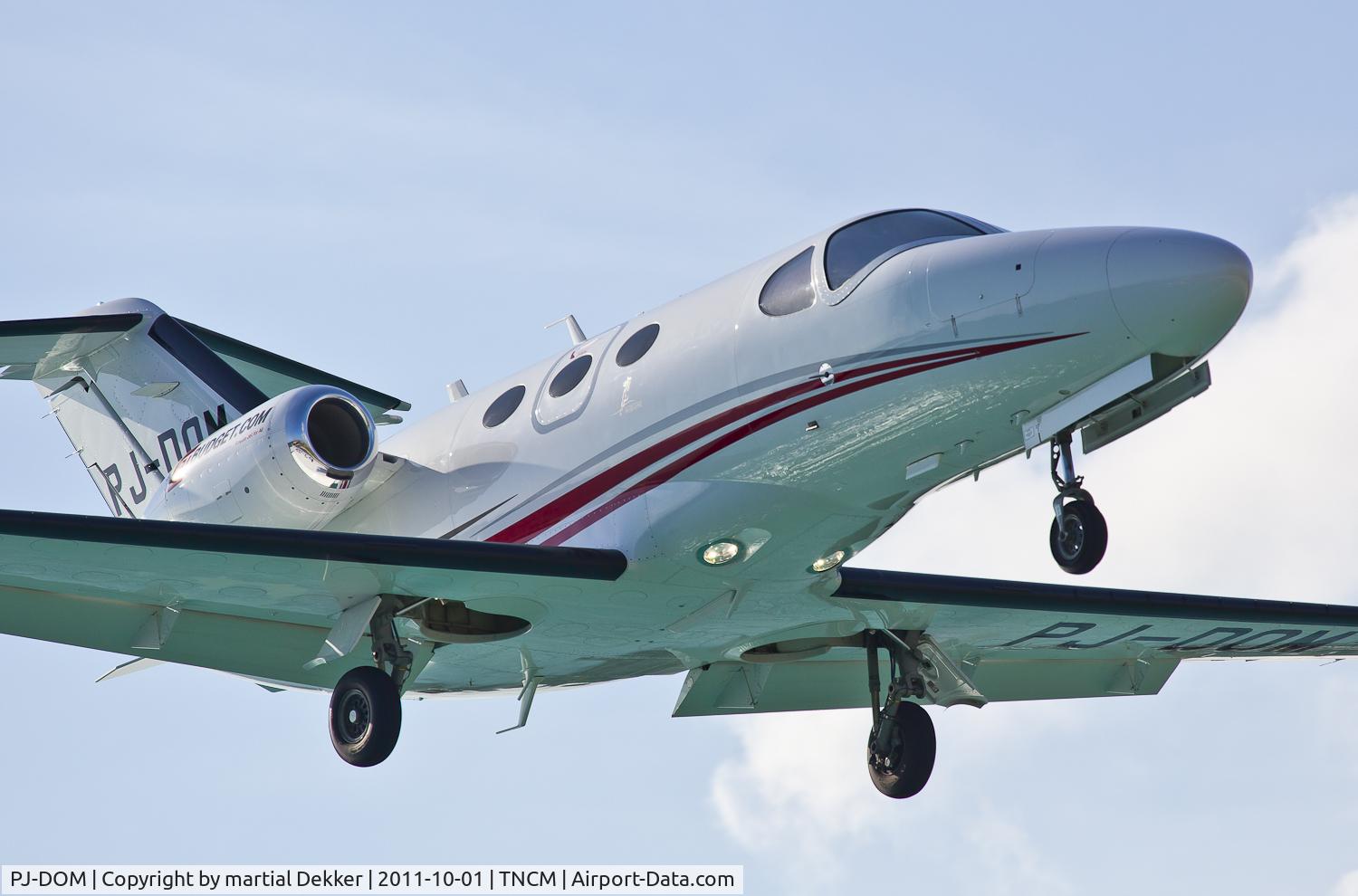 PJ-DOM, 2010 Cessna 510 Citation Mustang Citation Mustang C/N 510-0316, landing to sxm