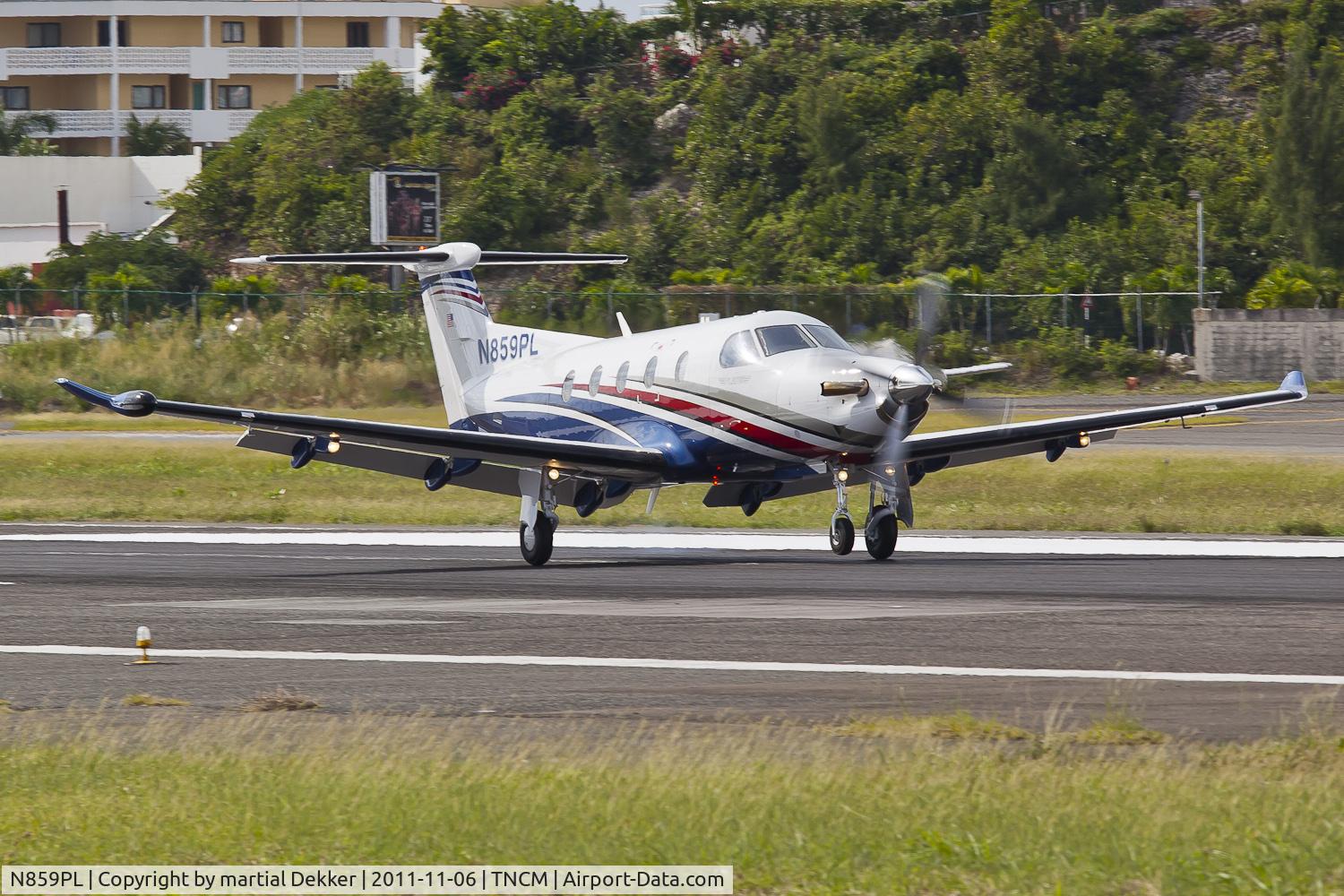 N859PL, 2007 Pilatus PC-12/47 C/N 859, landing to sxm