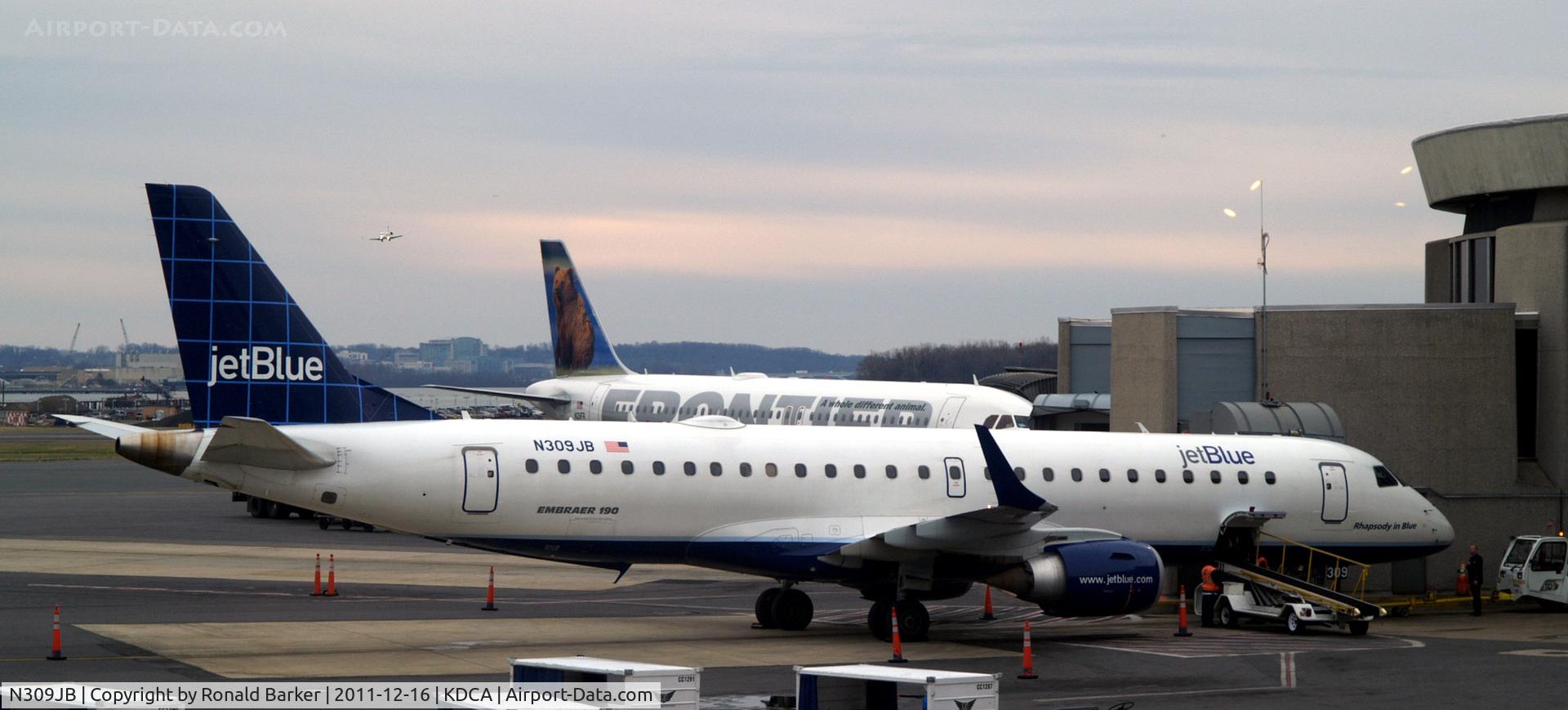 N309JB, Embraer ERJ-190-100 IGW 190AR C/N 19000289, DCA, VA